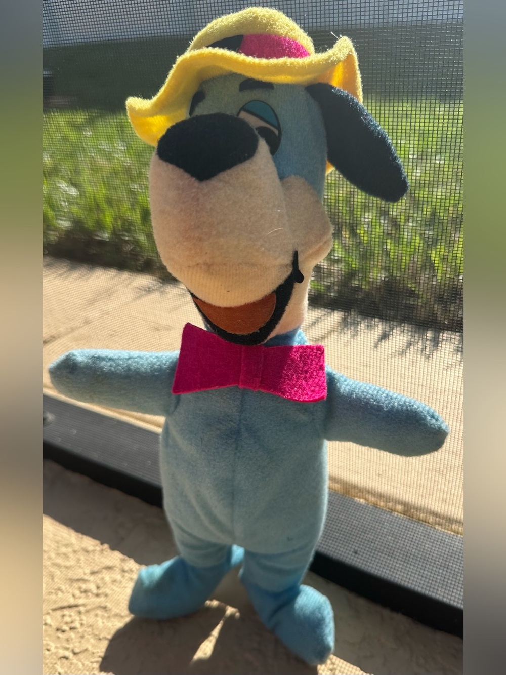 Huckleberry Hound 1980 Mighty Star / Hanna-Barbera 12 in. Tall Blue Plush Toy